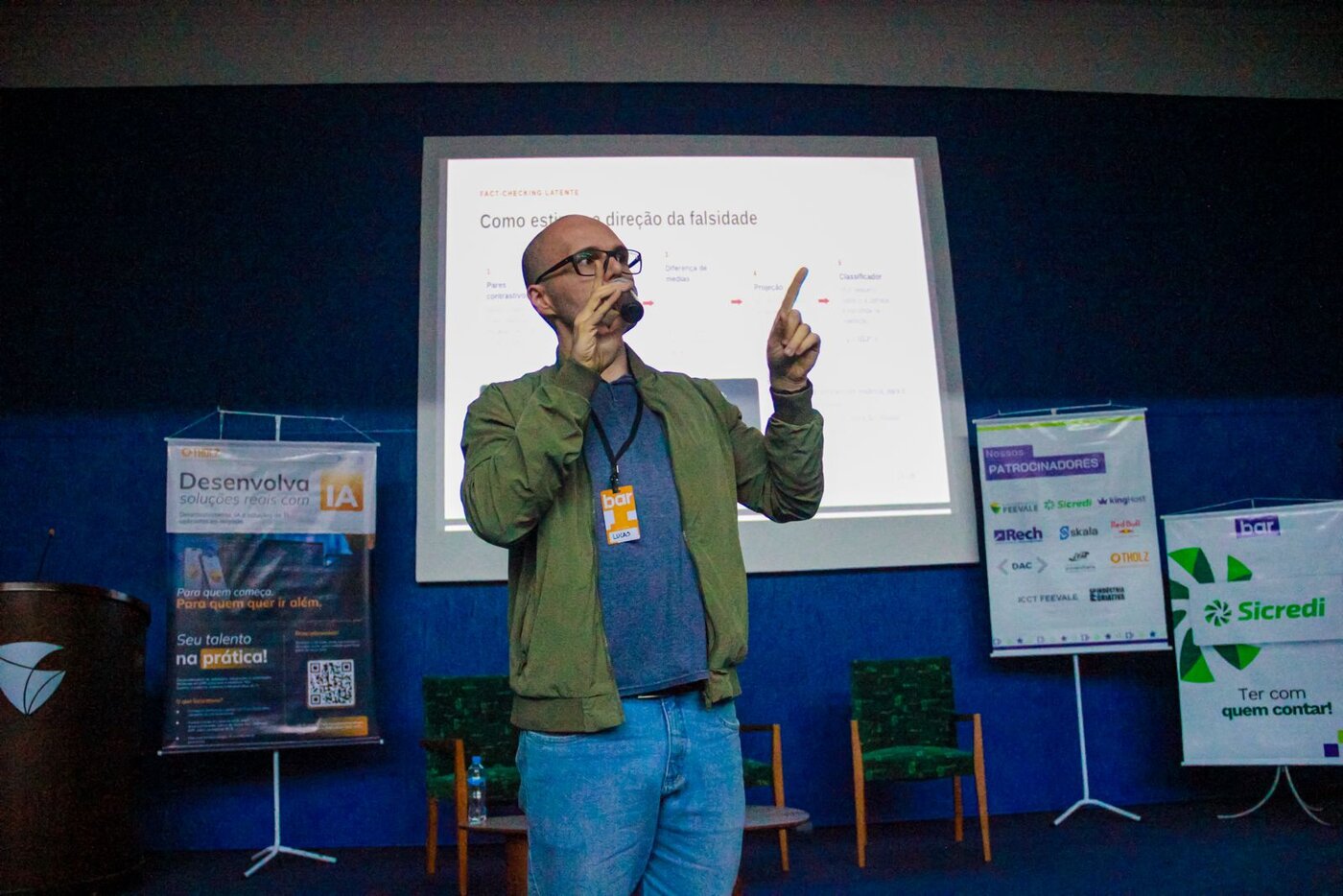 Lucas Kupssinskü speaking on stage at BAR 2026